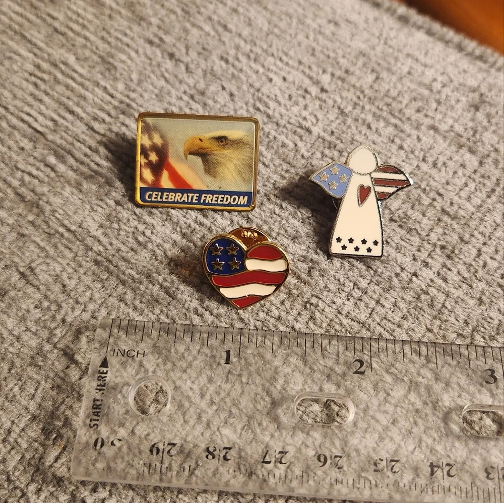 Bundle of Patriotic 4th of July Brooch Pins
